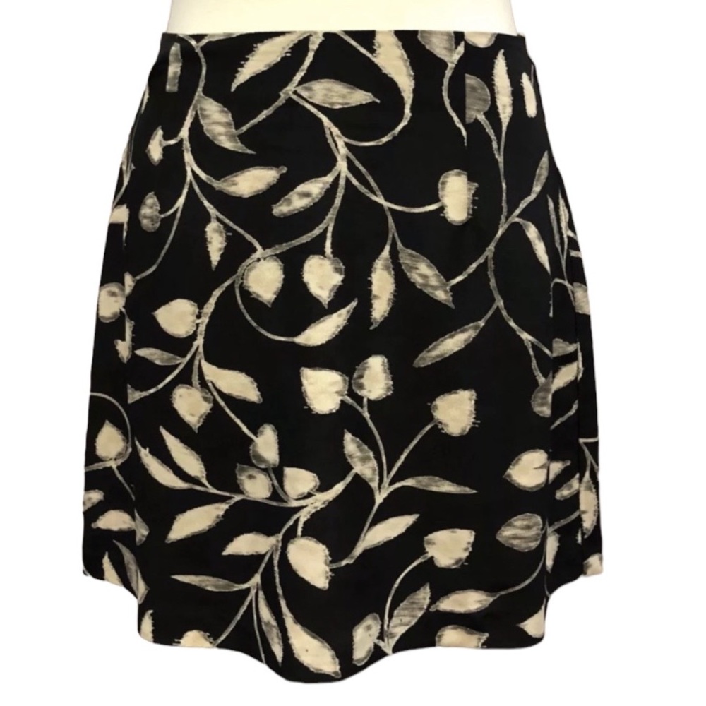 Jay Jacobs Short A-Line Skirt Size Small